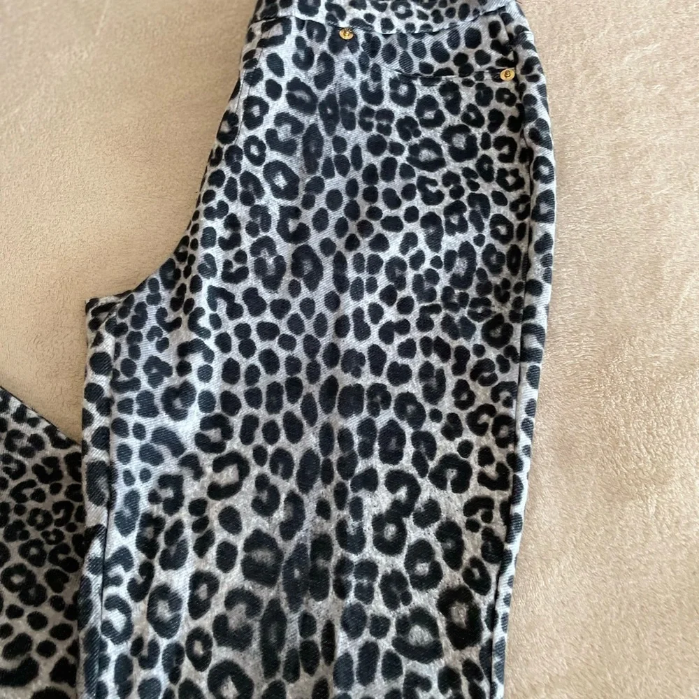 Michael Kors Animal Print Leggings - Size M - Picture 3 of 14